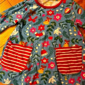 Adorable mini Boden holiday outfit 5/6